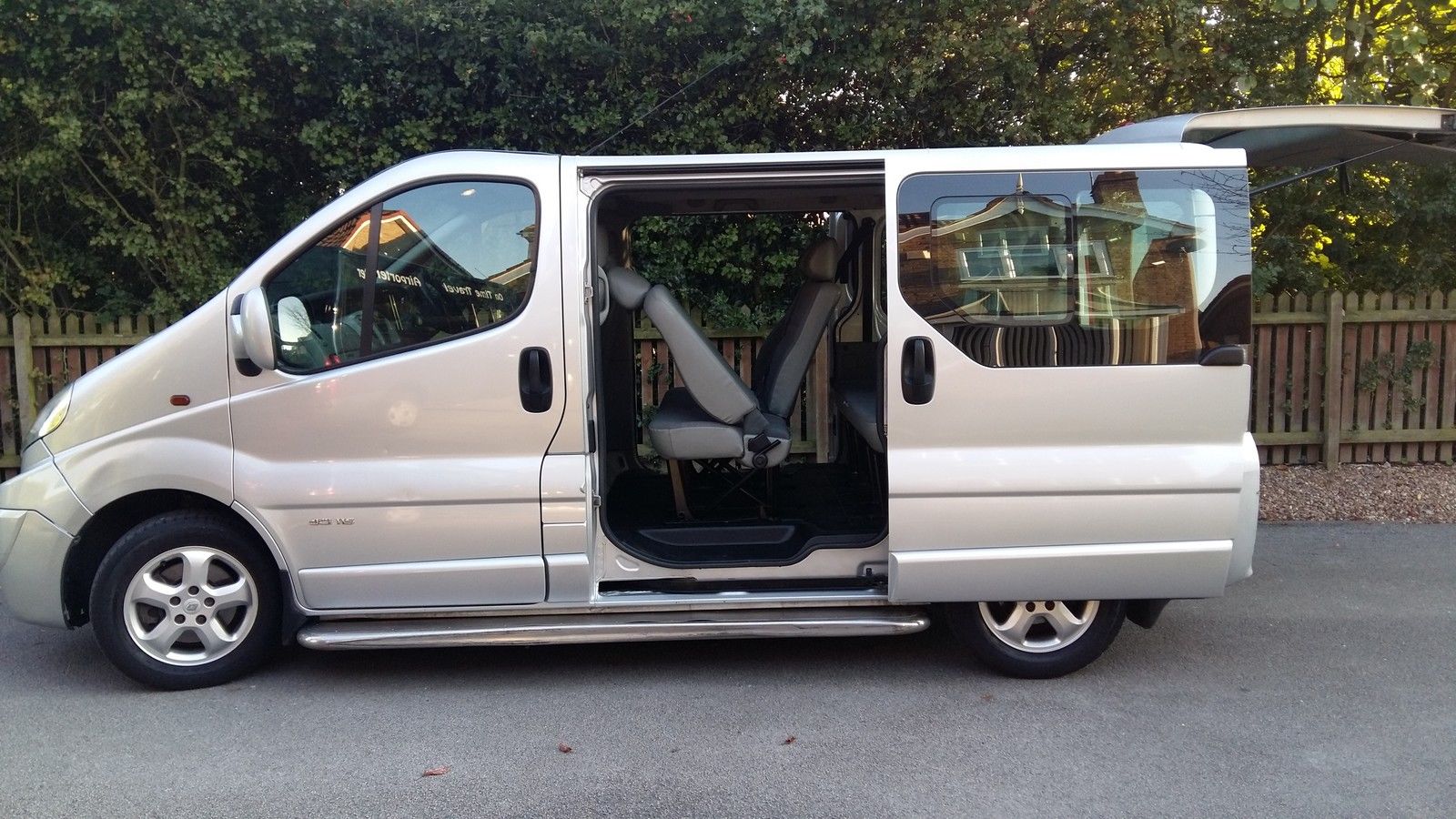 8 seater hire helensburgh